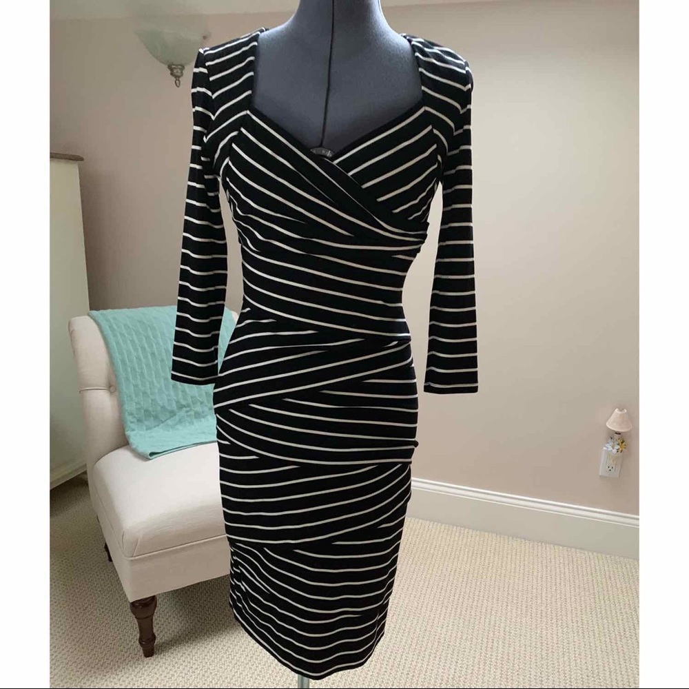 White House Black Market Slimming Dress
